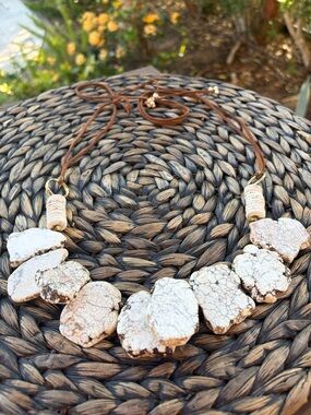 STUNNING  Chunky White Beige Slab Stone Statement Necklace Adjustable